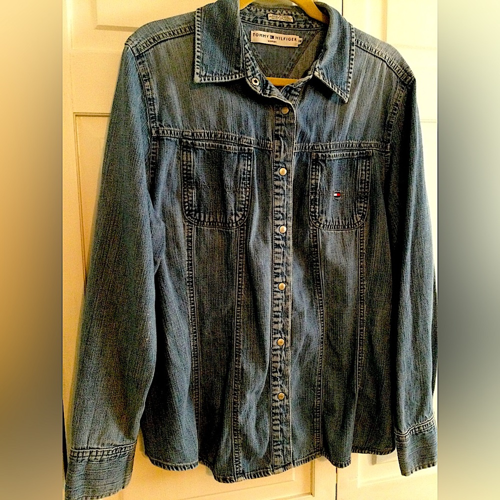 Tommy Hilfiger snap front jean top